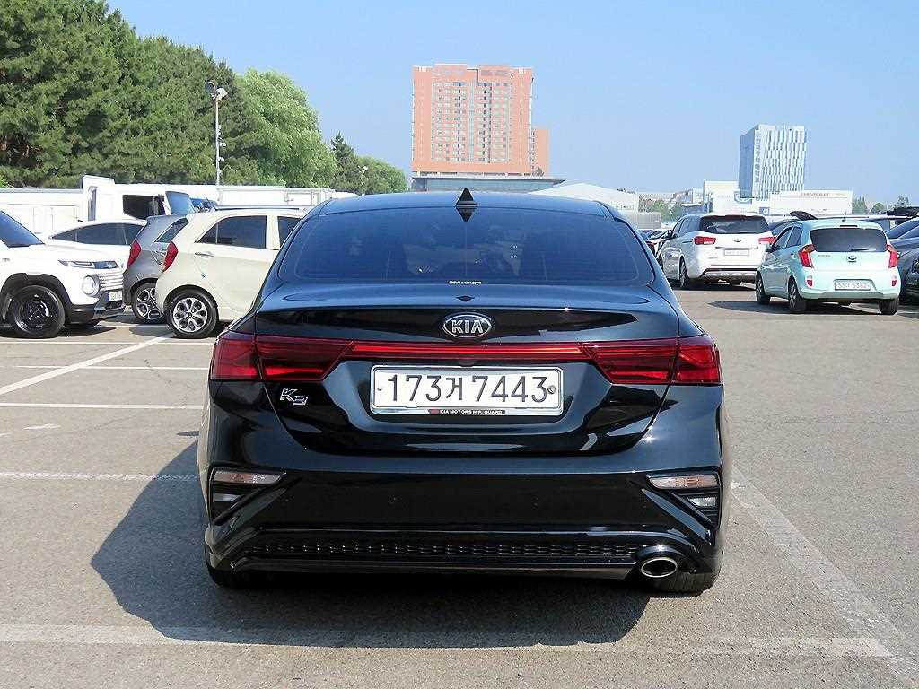 KIA K3 - Vista 3