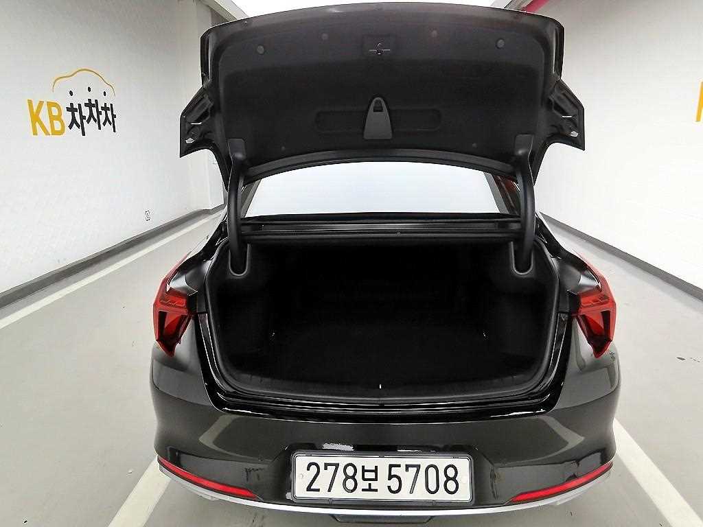 KIA K8 - Vista 5