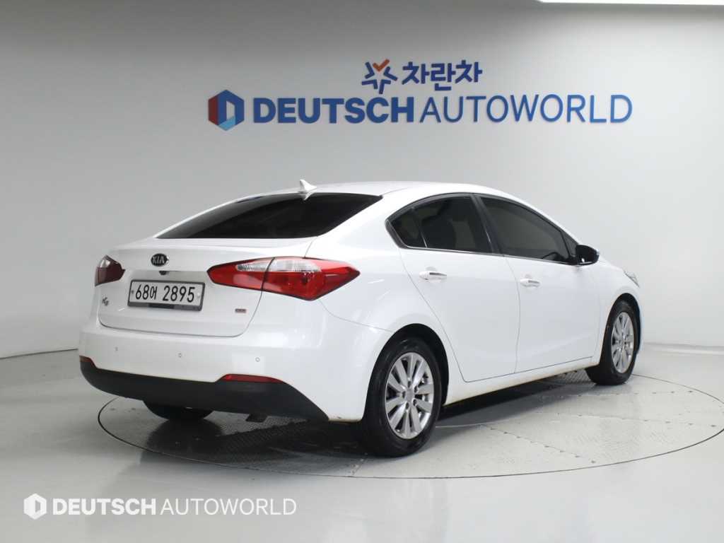 KIA K3 - Vista 2