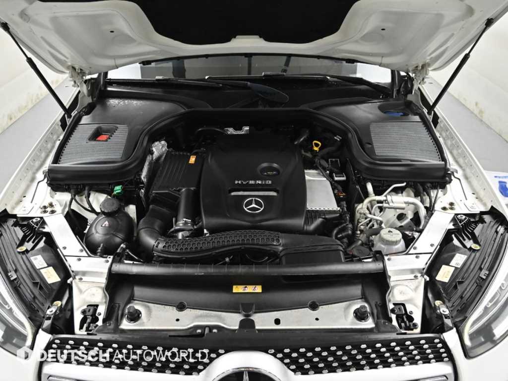 Mercedes Benz GLC Class - Vista 8