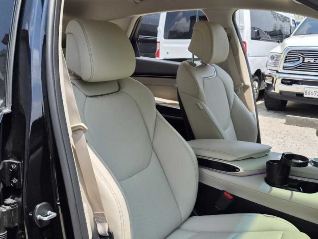 Genesis GV70 2023 Negro - Importación desde Corea - HF Imports Iquique - Foto 19
