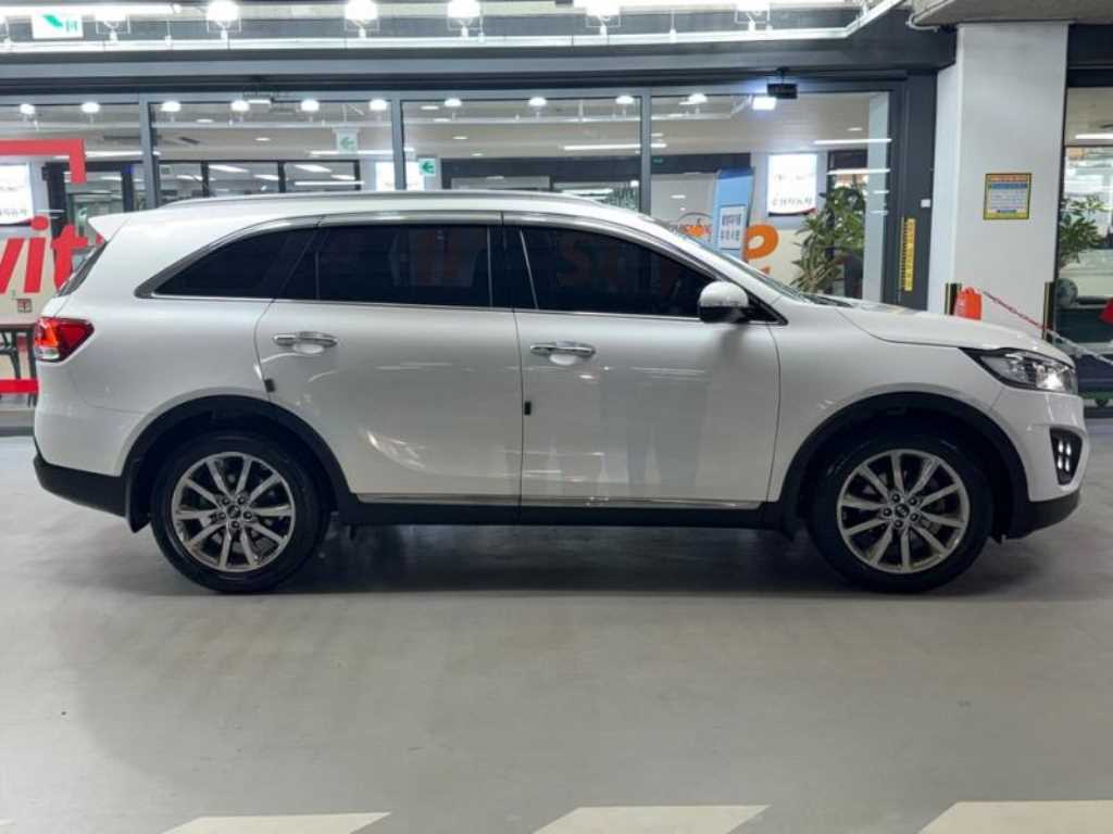 KIA Sorento - Vista 3