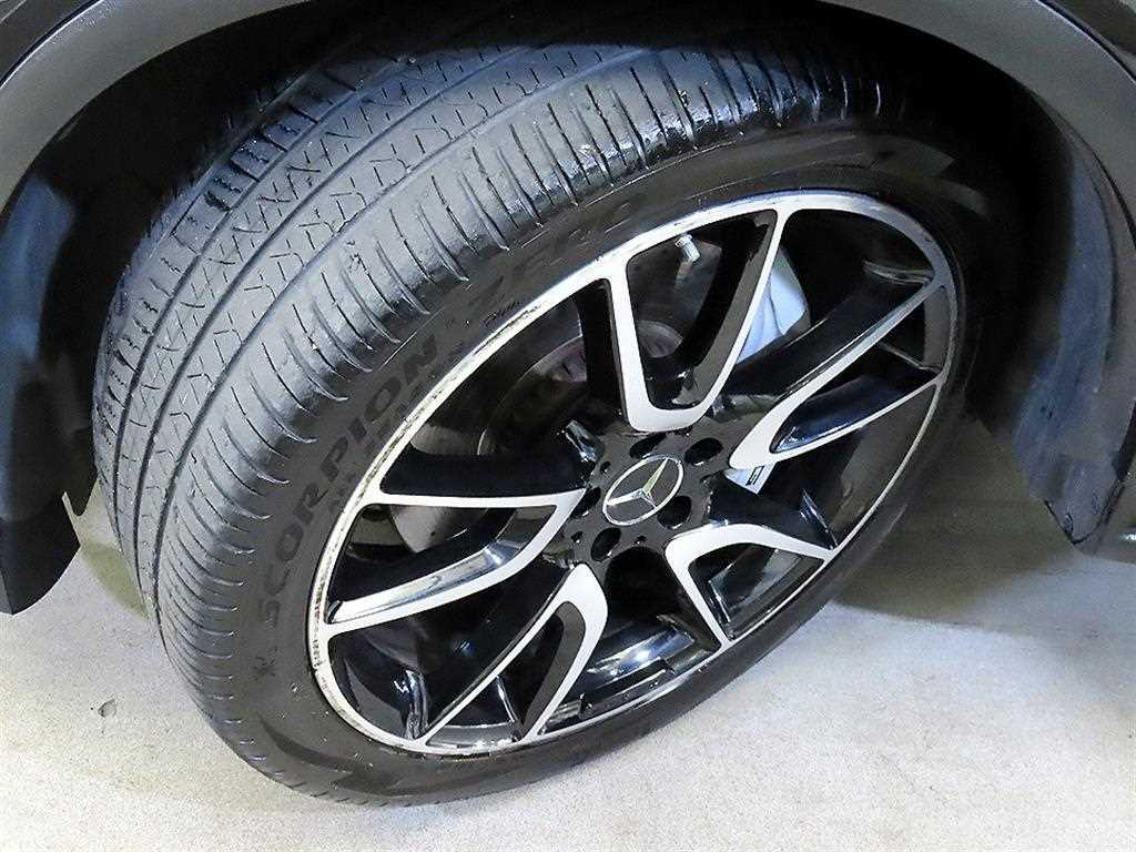 Mercedes Benz GLC Class 2018 Negro - Importación desde Corea - HF Imports Iquique - Foto 20