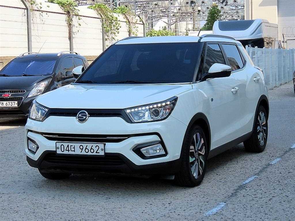 Ssangyong Tivoli 2018 Blanco - Importación desde Corea - HF Imports Iquique - Foto 1