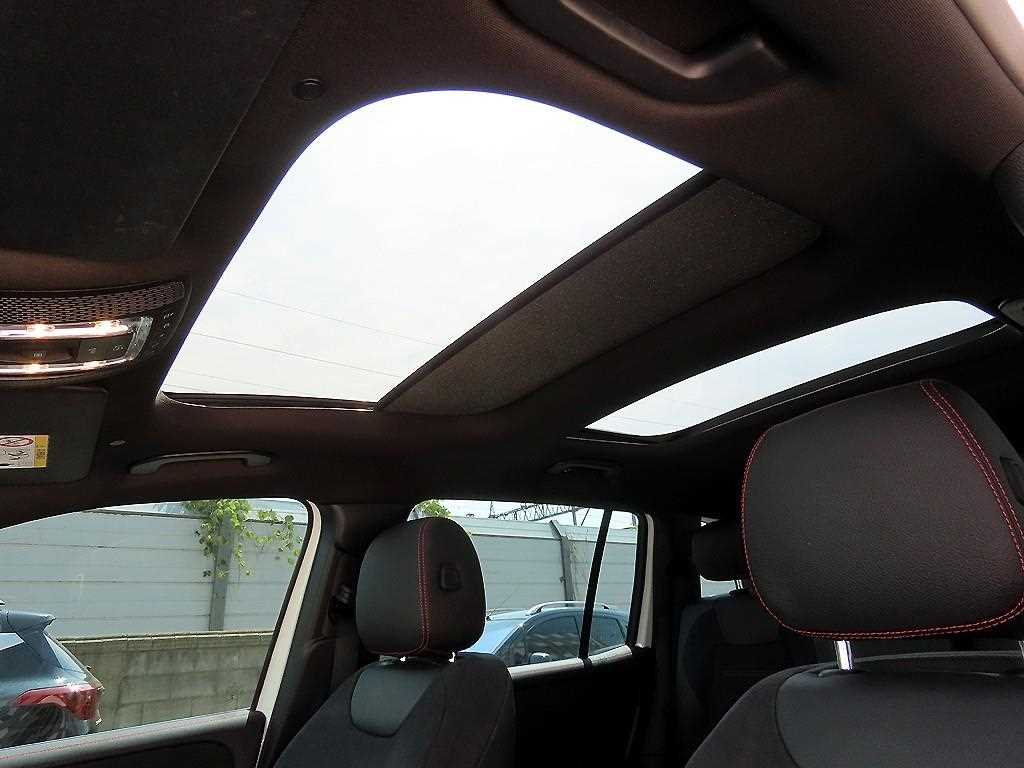 Mercedes Benz GLB Class 2022 Blanco - Importación desde Corea - HF Imports Iquique - Foto 18