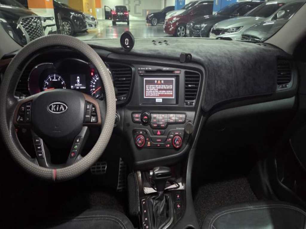 KIA K5 - Vista 8