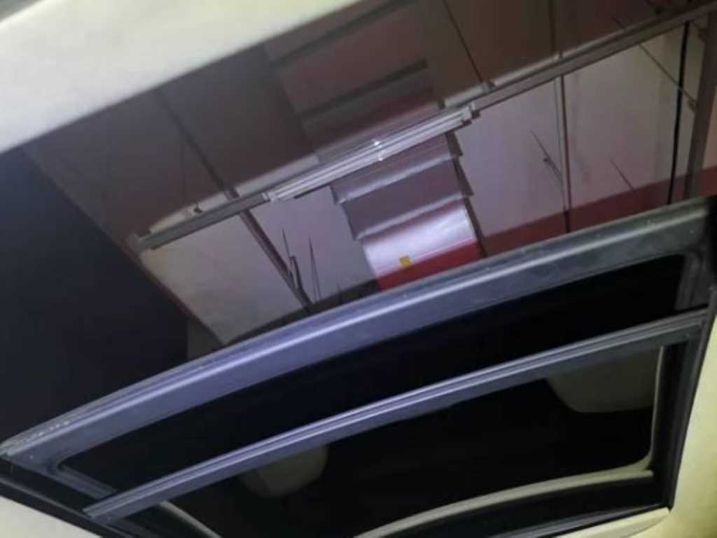 Genesis GV70 - Vista 3