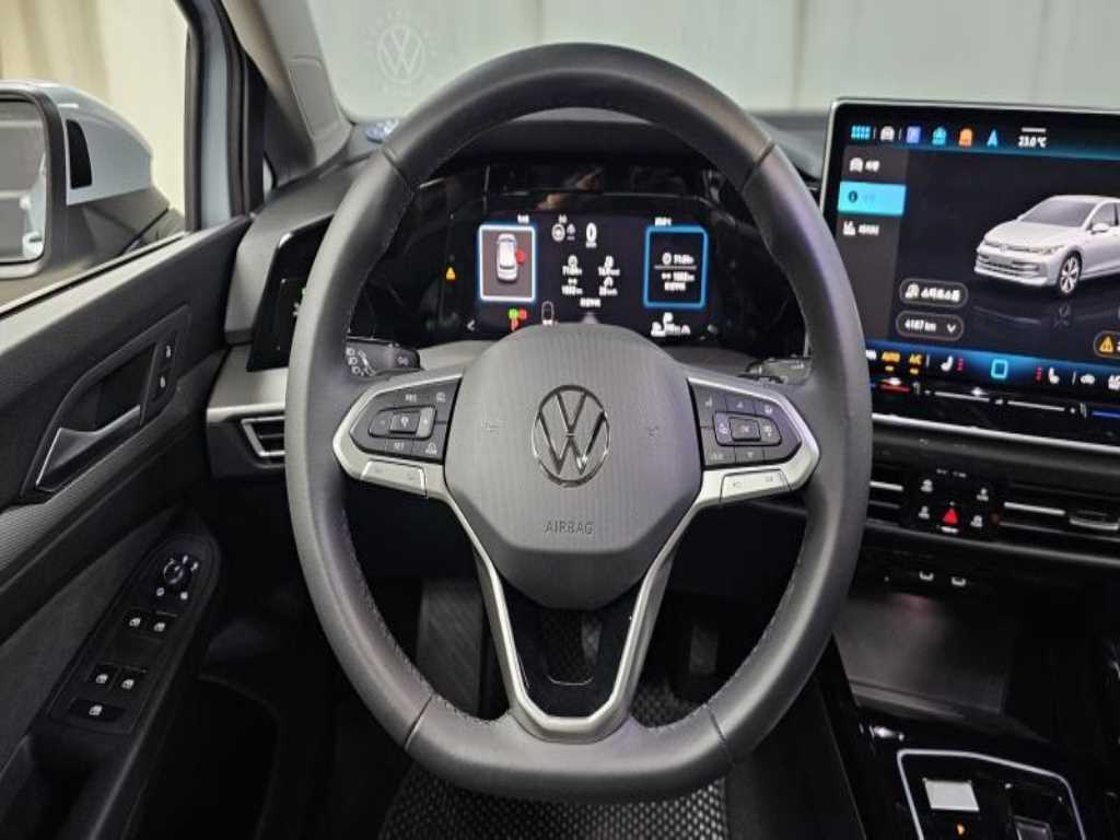 Volkswagen Golf - Vista 11