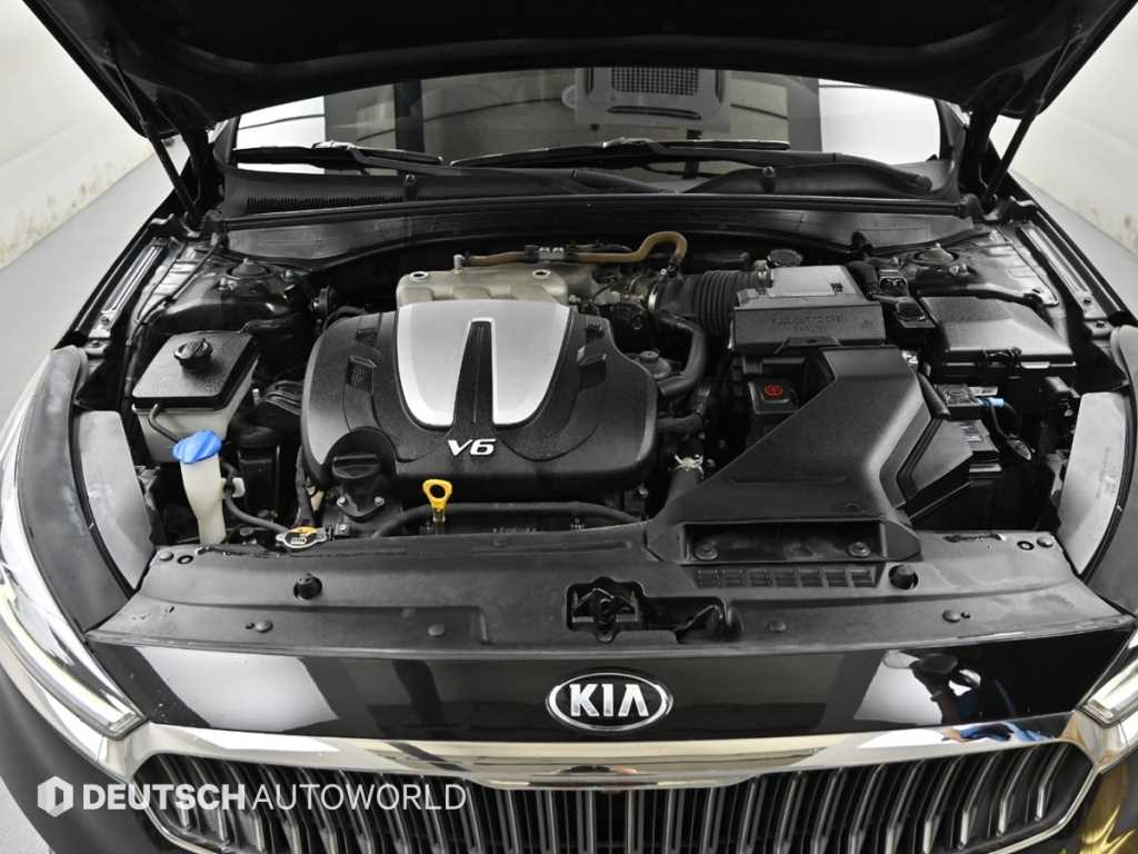 KIA K7 - Vista 8