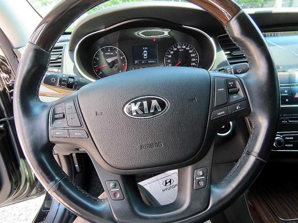 KIA K7 - Vista 8
