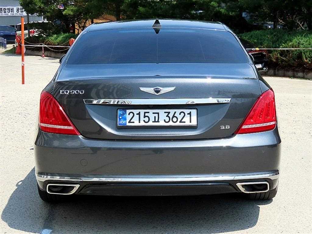 Genesis EQ900 - Vista 4
