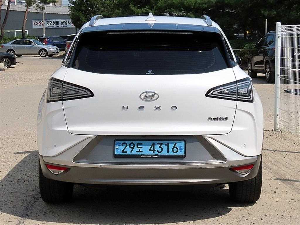 HYUNDAI Nexo - Vista 4