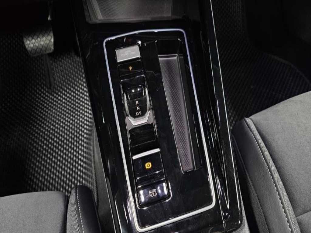 Volkswagen Golf - Vista 8