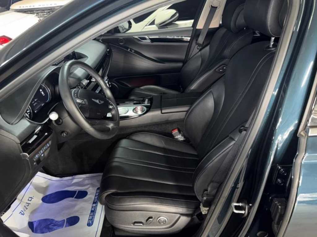 Genesis G80 - Vista 8