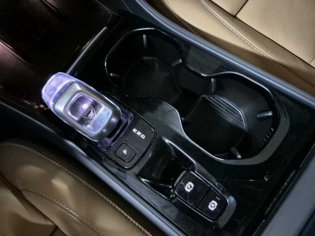 Volvo XC40 2021 - Importación desde Corea - HF Imports Iquique - Foto 18