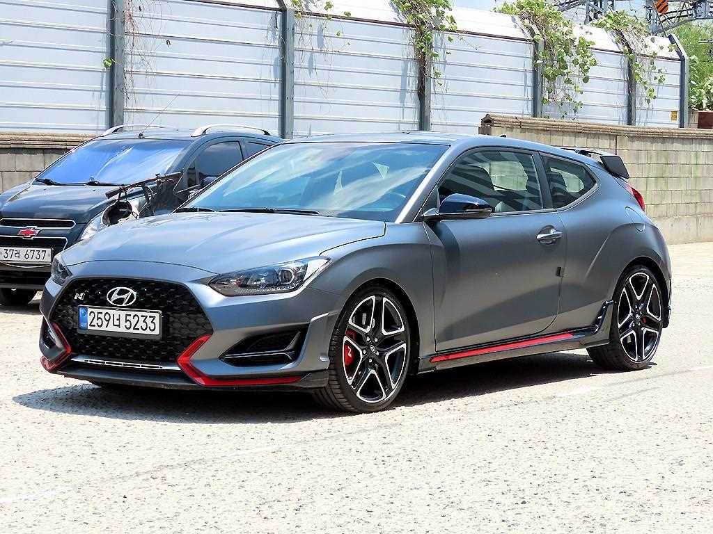HYUNDAI Veloster 2022 Gris - Importación desde Corea - HF Imports Iquique - Foto 1