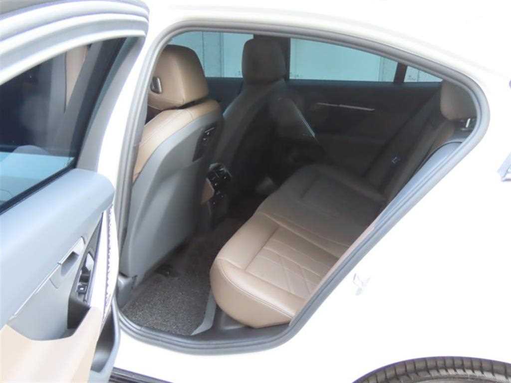 BMW 5 Series 2025 - Importación desde Corea - HF Imports Iquique - Foto 14
