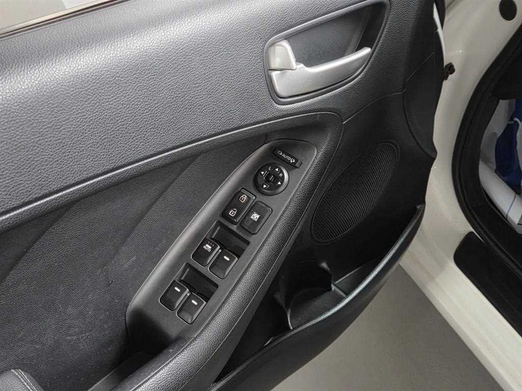 KIA K3 - Vista 12