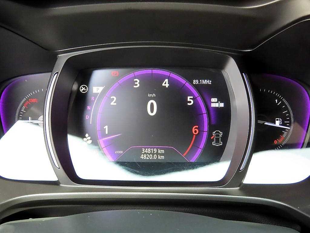 SAMSUNG QM6 - Vista 9