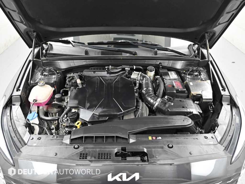 KIA K8 - Vista 6