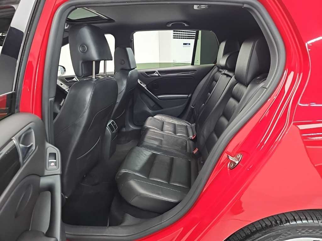 Volkswagen Golf - Vista 12