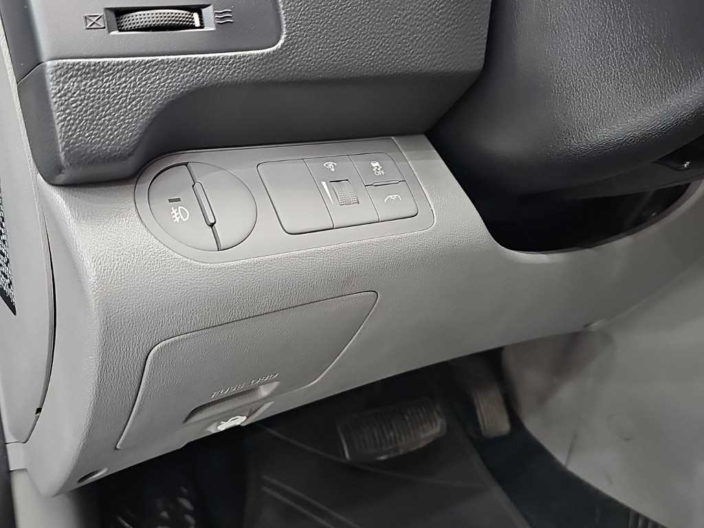 HYUNDAI Starex 2016 Gris - Importación desde Corea - HF Imports Iquique - Foto 17