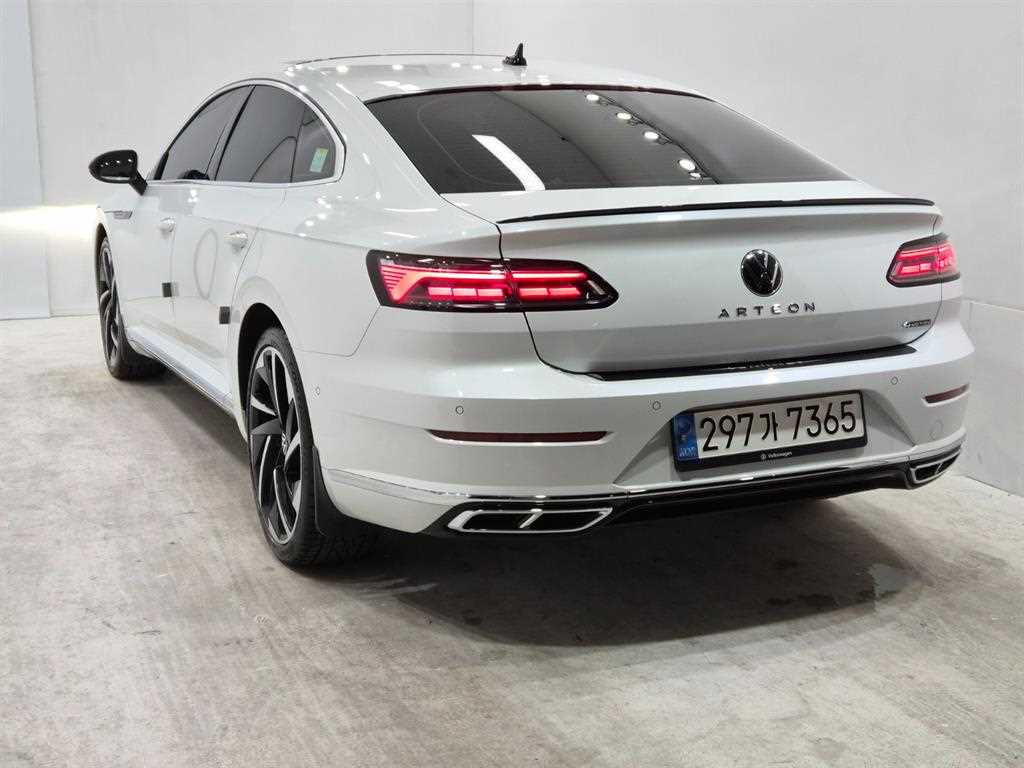 Volkswagen Arteon - Vista 4