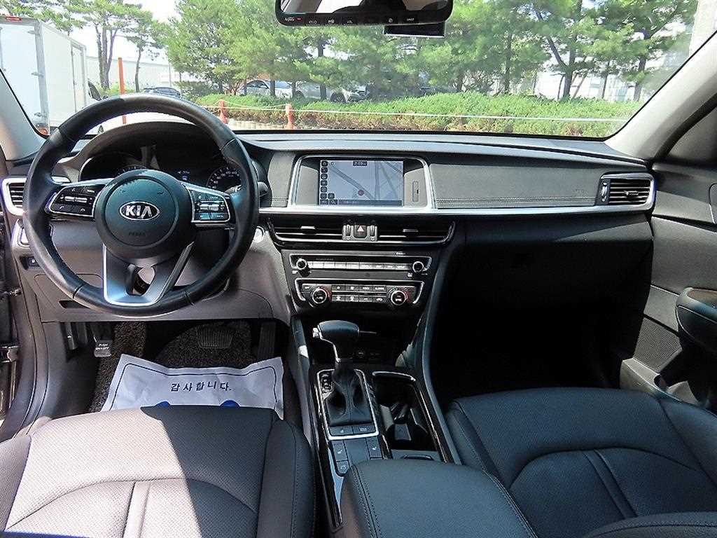 KIA K5 - Vista 7
