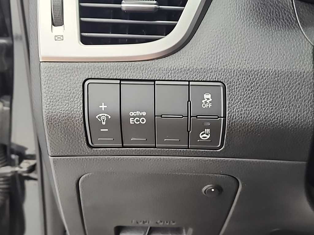 HYUNDAI i30 2015 Negro - Importación desde Corea - HF Imports Iquique - Foto 17