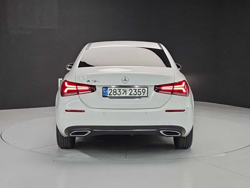 Mercedes Benz A Class - Vista 3