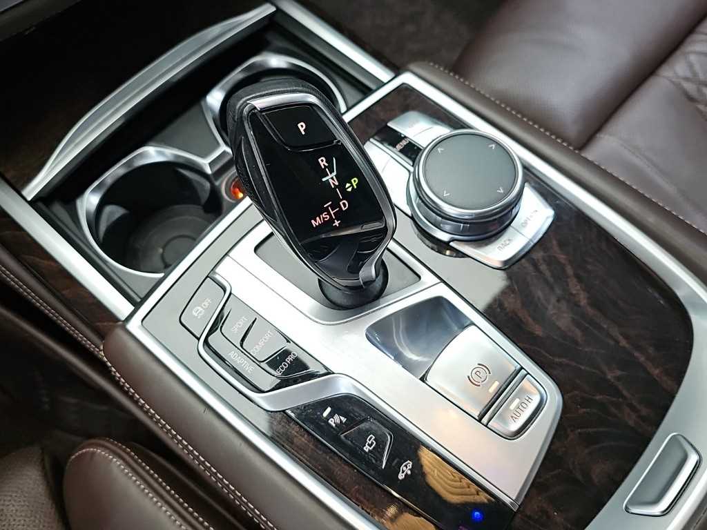 BMW 7 Series - Vista 10