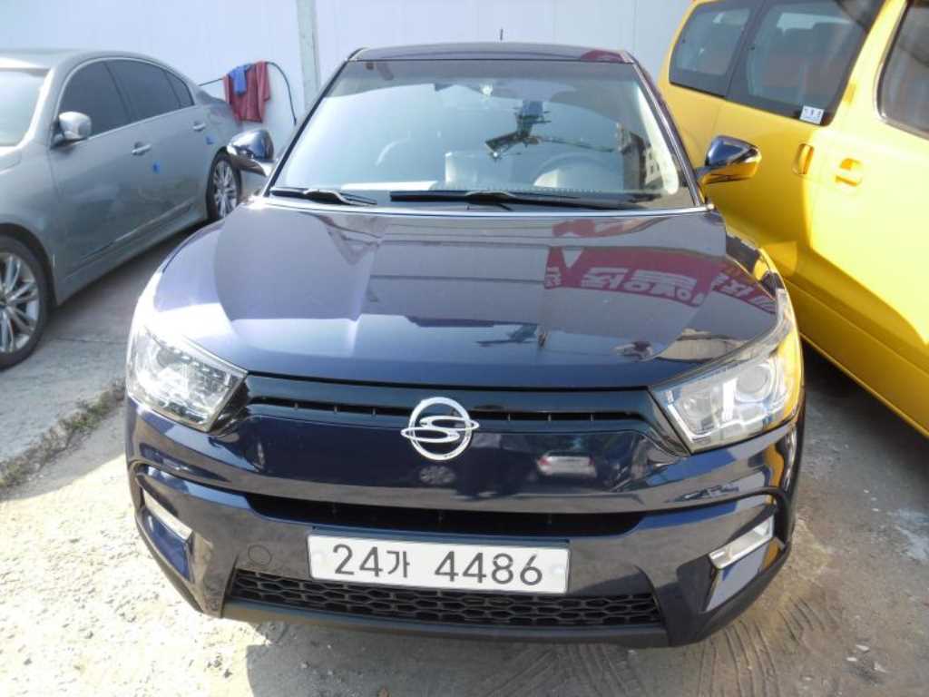 Ssangyong Tivoli 2015 Azul - Importación desde Corea - HF Imports Iquique - Foto 1