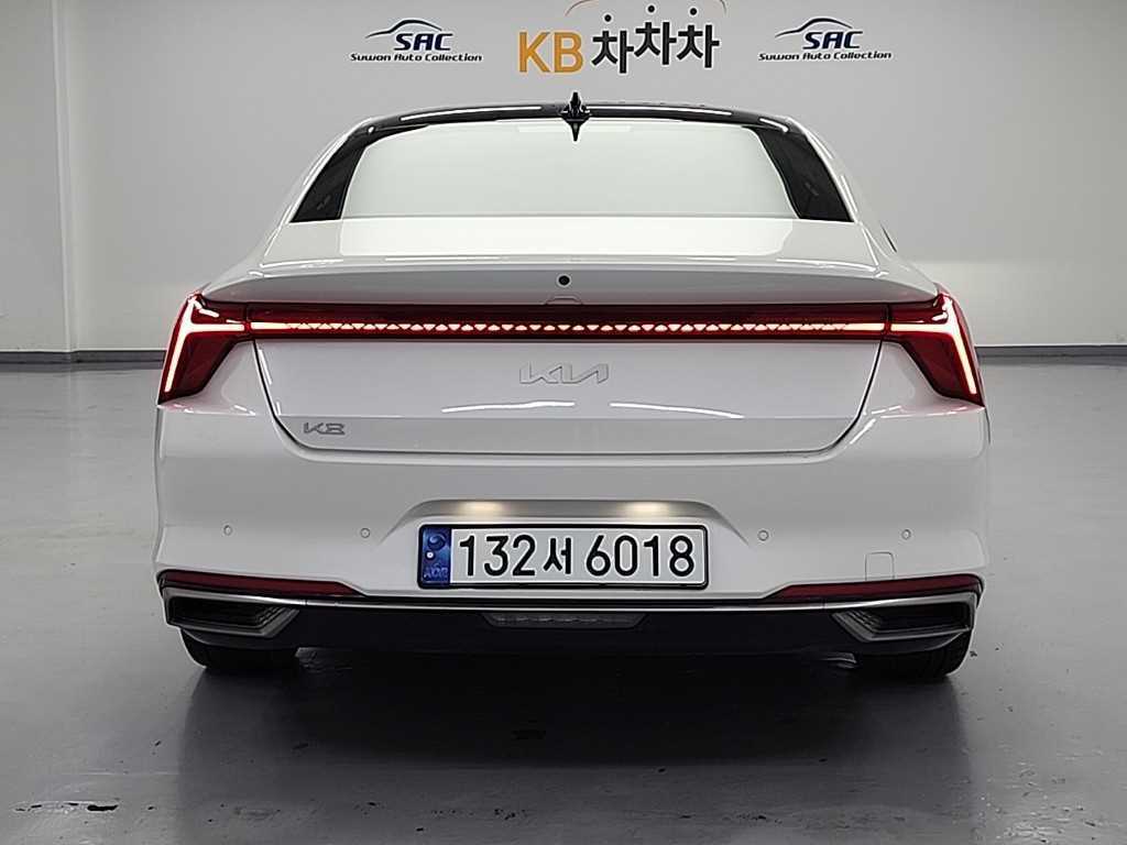 KIA K8 - Vista 3