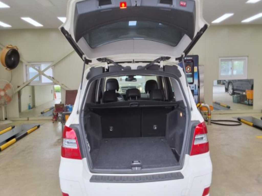 Mercedes Benz GLK Class - Vista 9