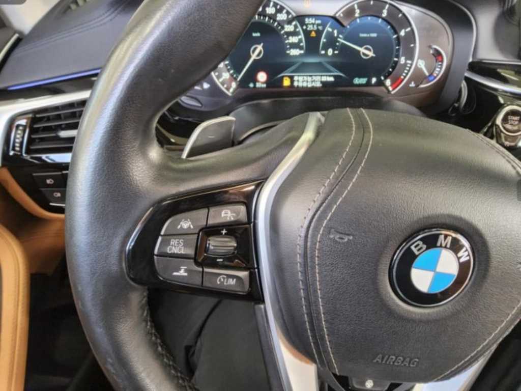 BMW 5 Series - Vista 11