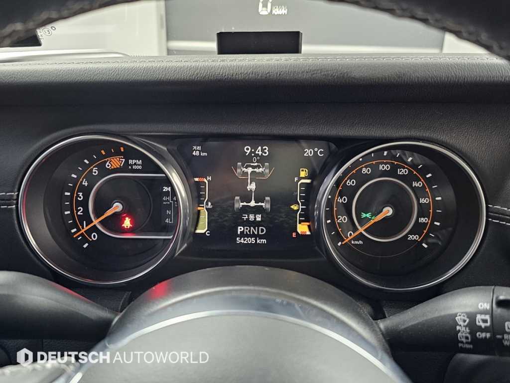 Jeep Wrangler - Vista 8