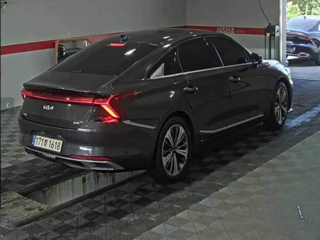 KIA K8 - Vista 3