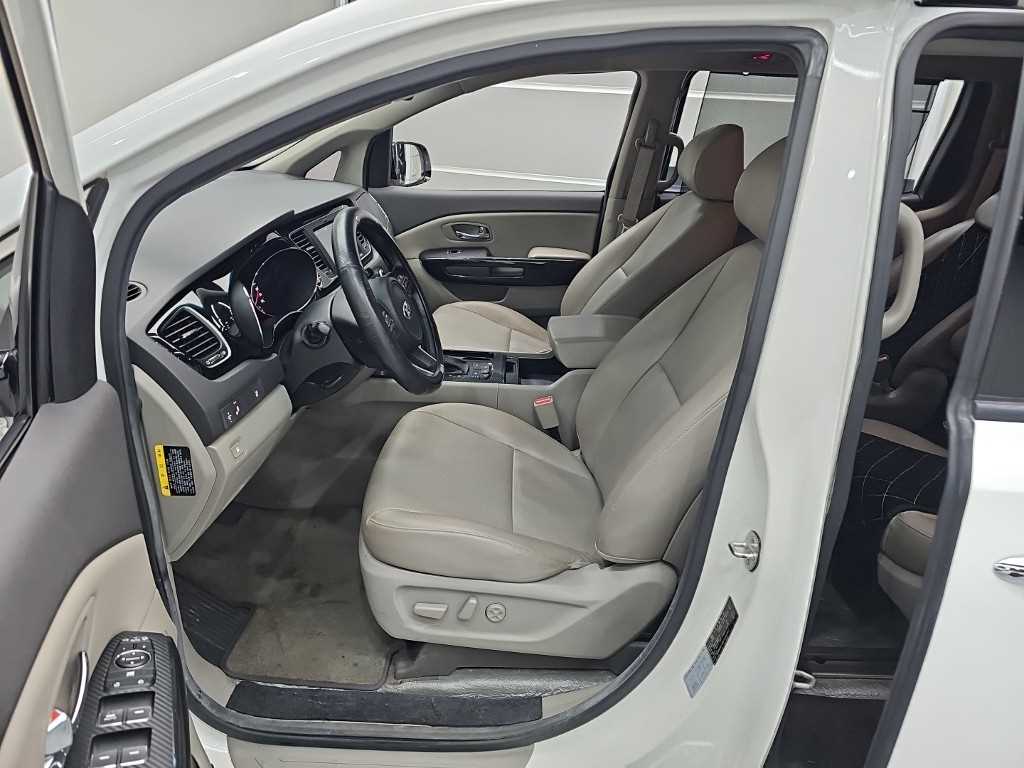 KIA Carnival 2018 - Importación desde Corea - HF Imports Iquique - Foto 13