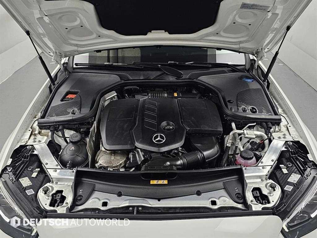 Mercedes Benz E class - Vista 6
