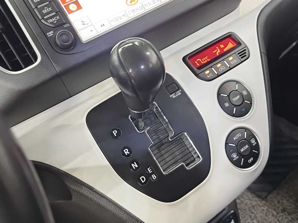 KIA Ray - Vista 10