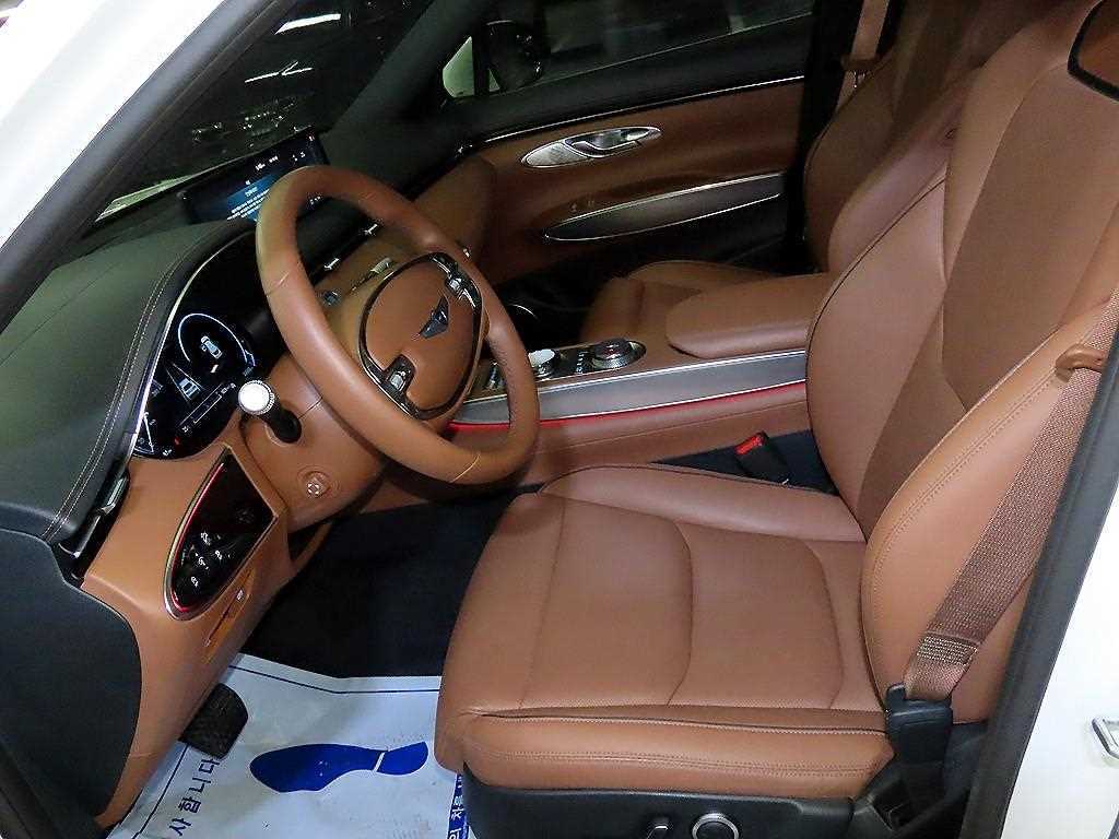 Genesis GV70 - Vista 6