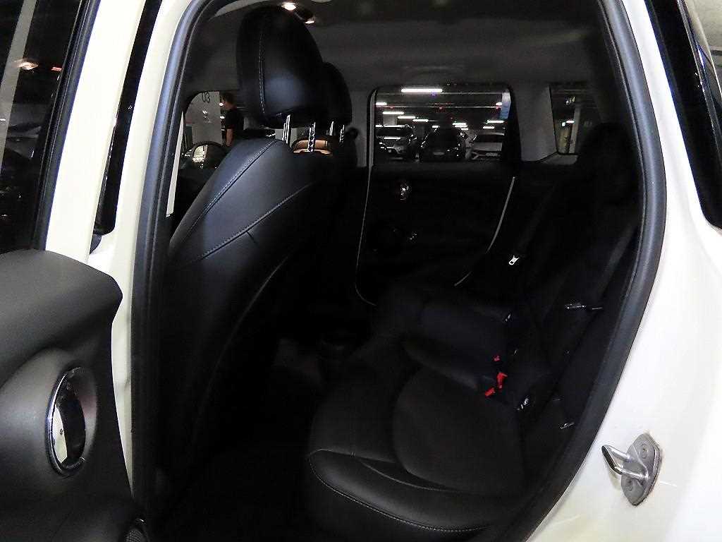 Mini Cooper - Vista 7