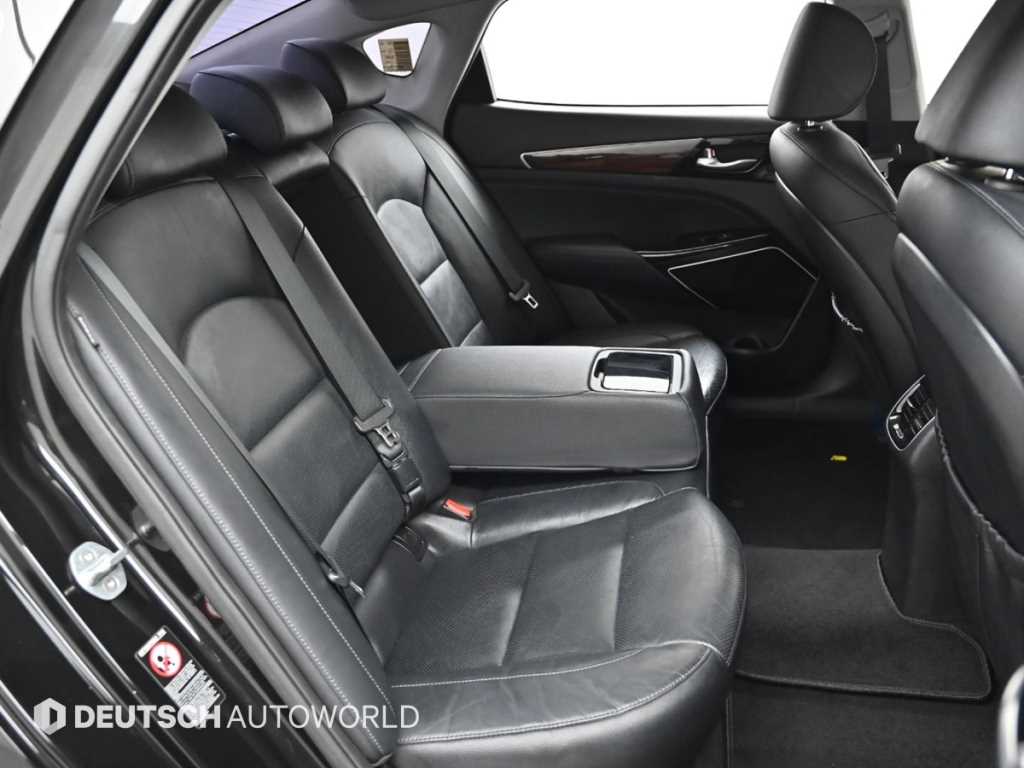 KIA K7 - Vista 12