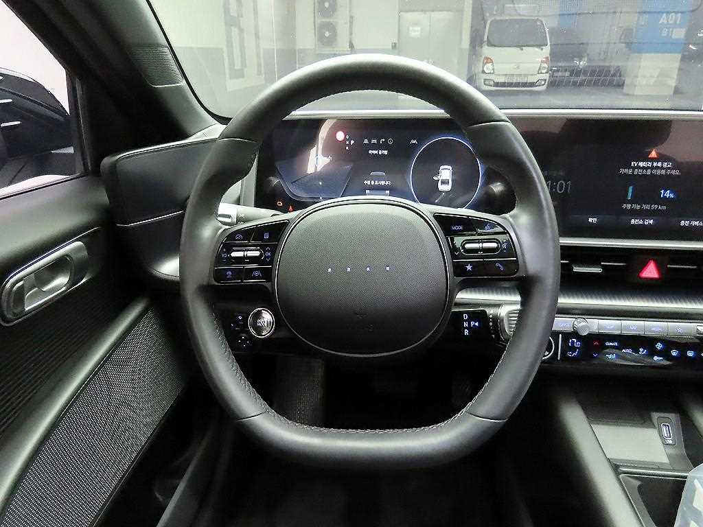 HYUNDAI Ioniq 6 - Vista 9