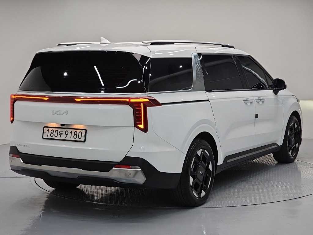 KIA Carnival - Vista 6