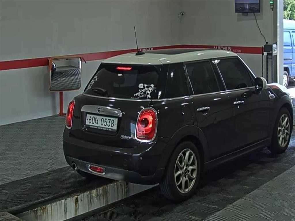 Mini Cooper - Vista 4