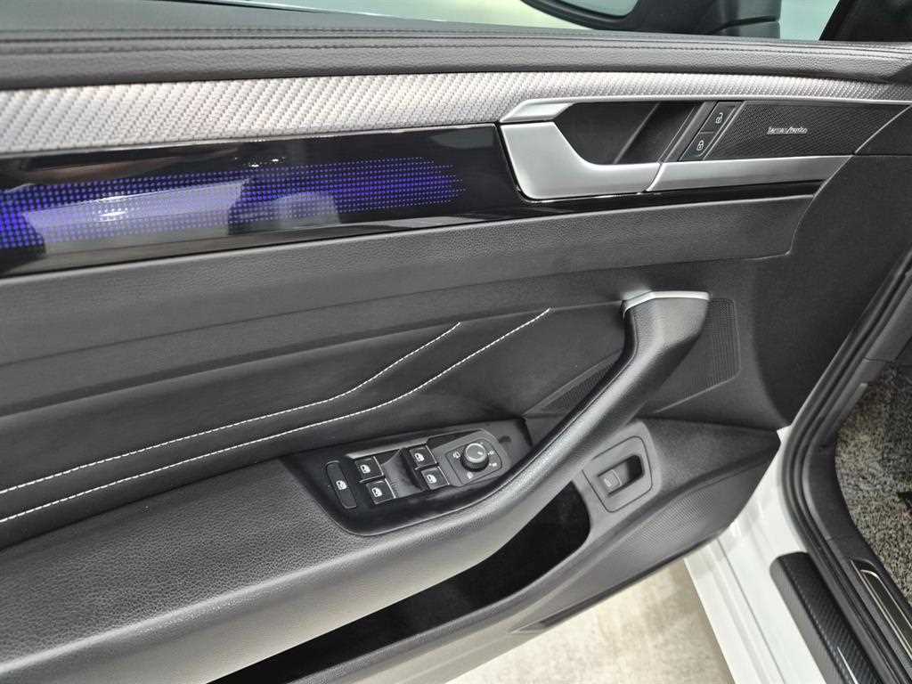 Volkswagen Arteon - Vista 11