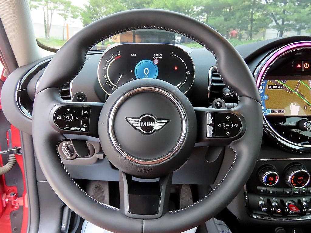 Mini Clubman - Vista 8