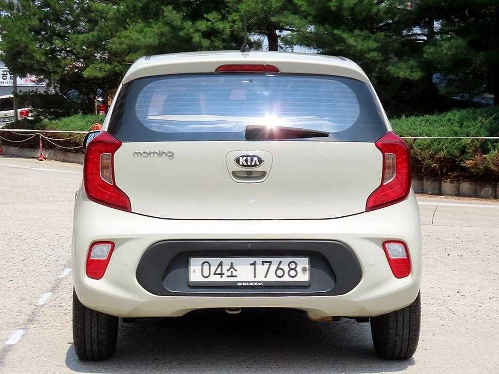 KIA Morning - Vista 4