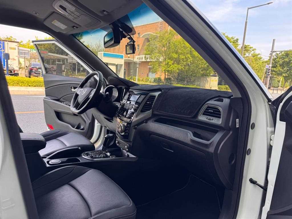 Ssangyong Tivoli 2018 Blanco - Importación desde Corea - HF Imports Iquique - Foto 13